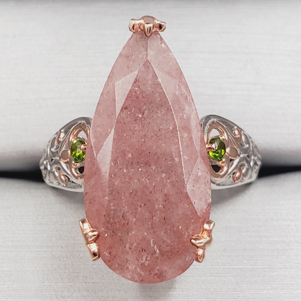 10 Carat Tanzanian Natronite & Chrome Diopside Rose Gold Sterling Silver Ring